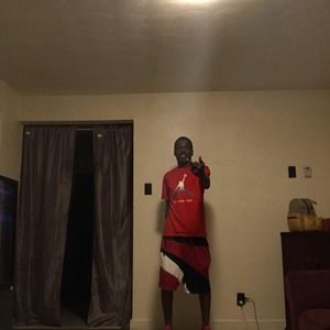 Meet your Posher, Avery